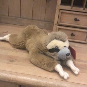 FAO Schwarz Sloth Adopt A Pet Stuffed Animal Plush Adoption Certificate